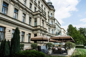 Отель Le Palais Art Hotel Prague  Прага